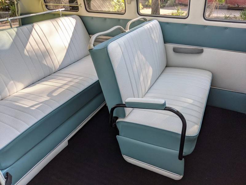 Volkswagen-Type-2-1966-blue-9