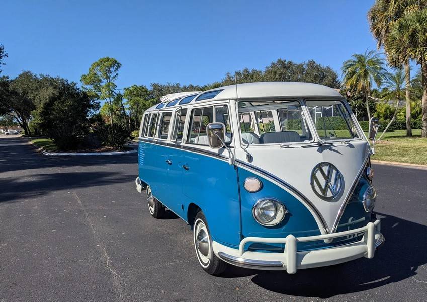 Volkswagen Type 2  1966 blue