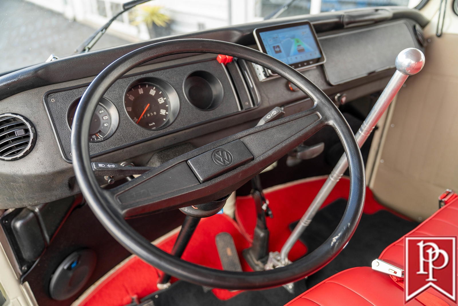 Volkswagen-Type-2-Kombi-1992-Van-12
