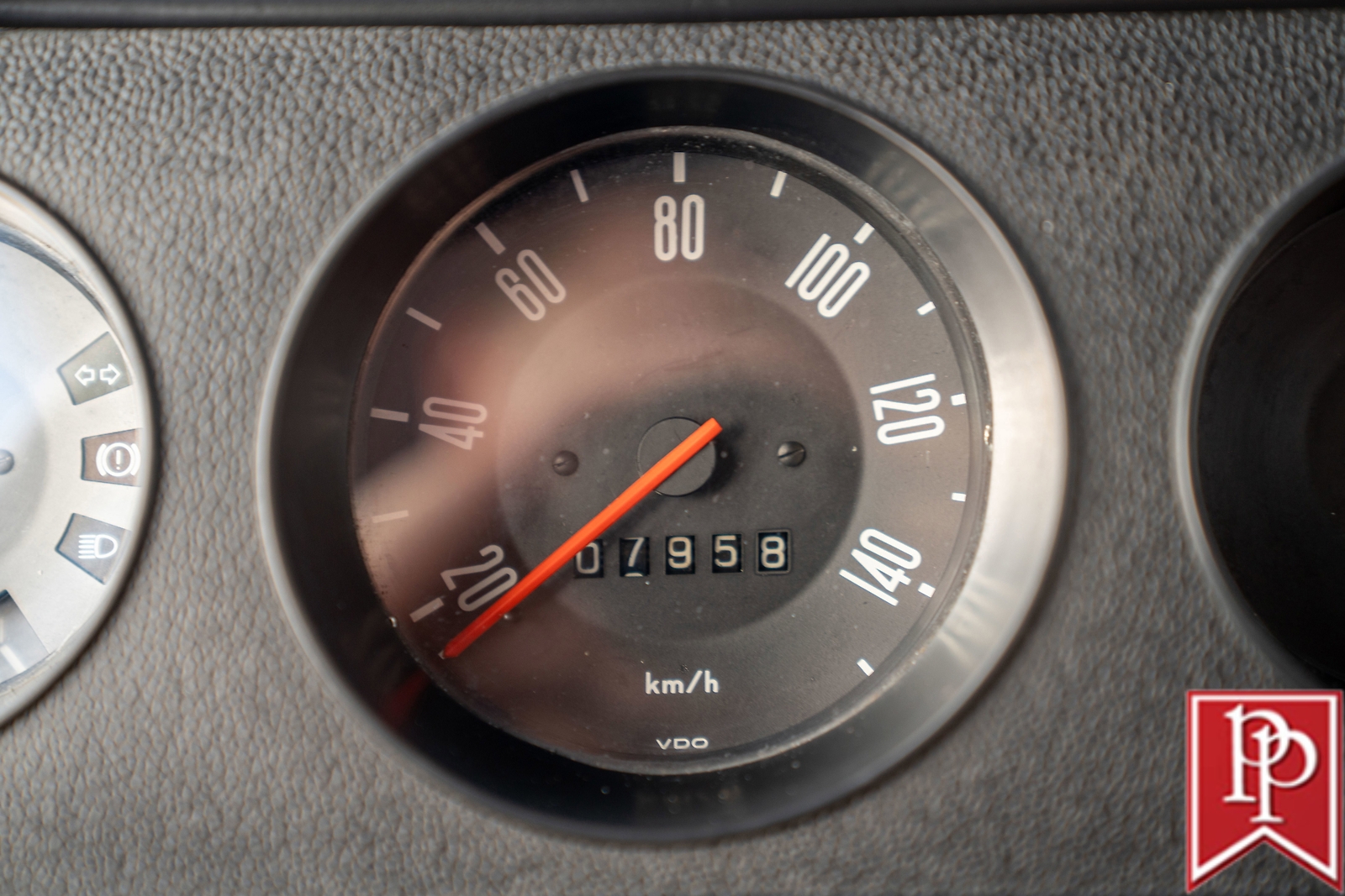 Volkswagen-Type-2-Kombi-1992-Van-16