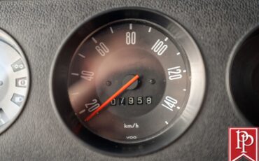 Volkswagen-Type-2-Kombi-1992-Van-16