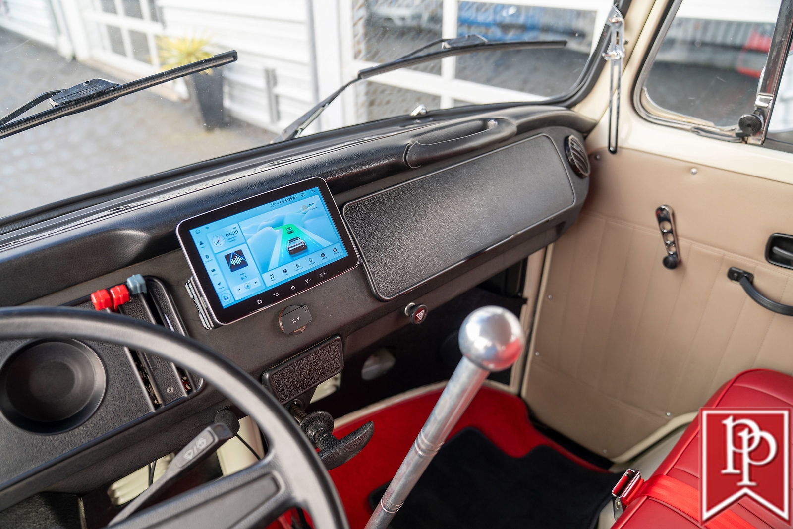 Volkswagen-Type-2-Kombi-1992-Van-17