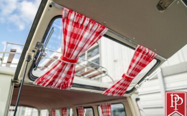 Volkswagen-Type-2-Kombi-1992-Van-34