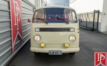 Volkswagen-Type-2-Kombi-1992-Van-39