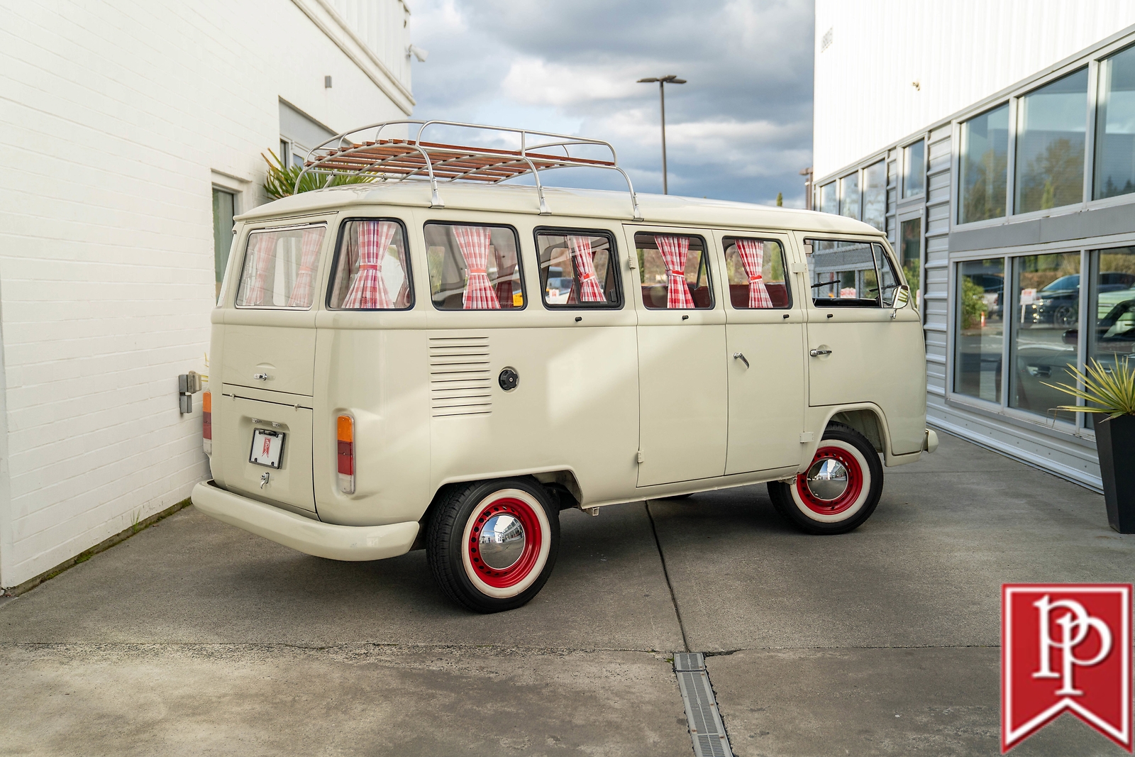 Volkswagen-Type-2-Kombi-1992-Van-7