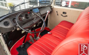 Volkswagen-Type-2-Kombi-1992-Van-8