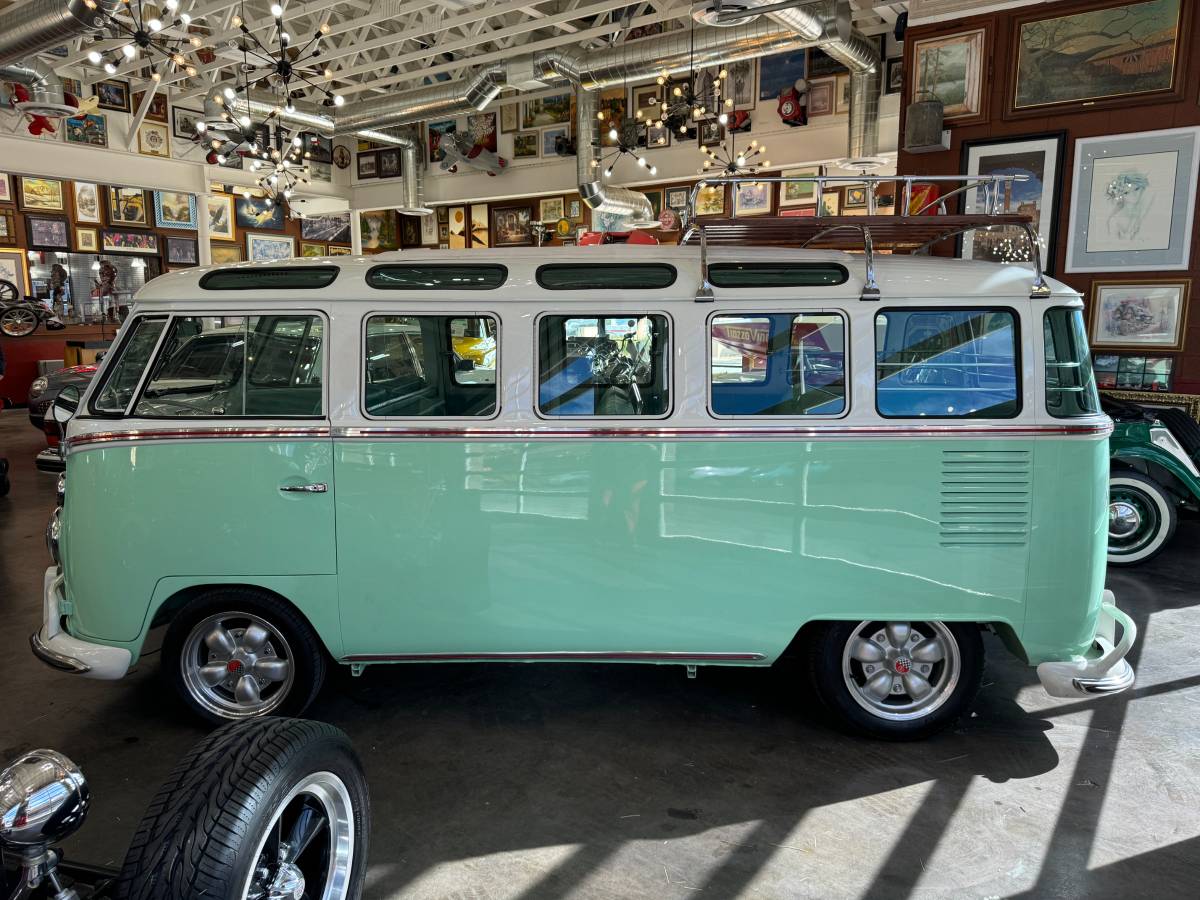 Volkswagen-Type-ii-1968-green-1