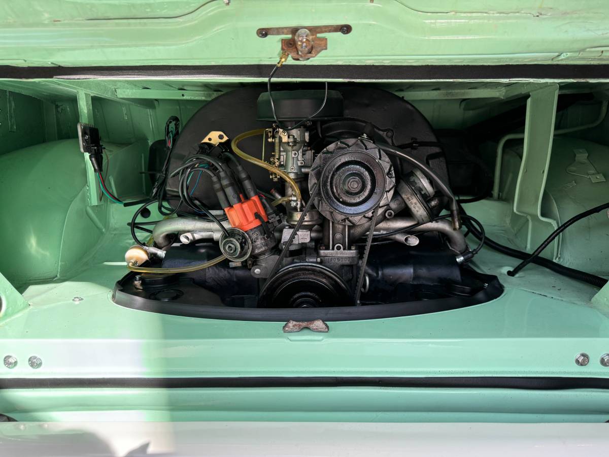 Volkswagen-Type-ii-1968-green-13