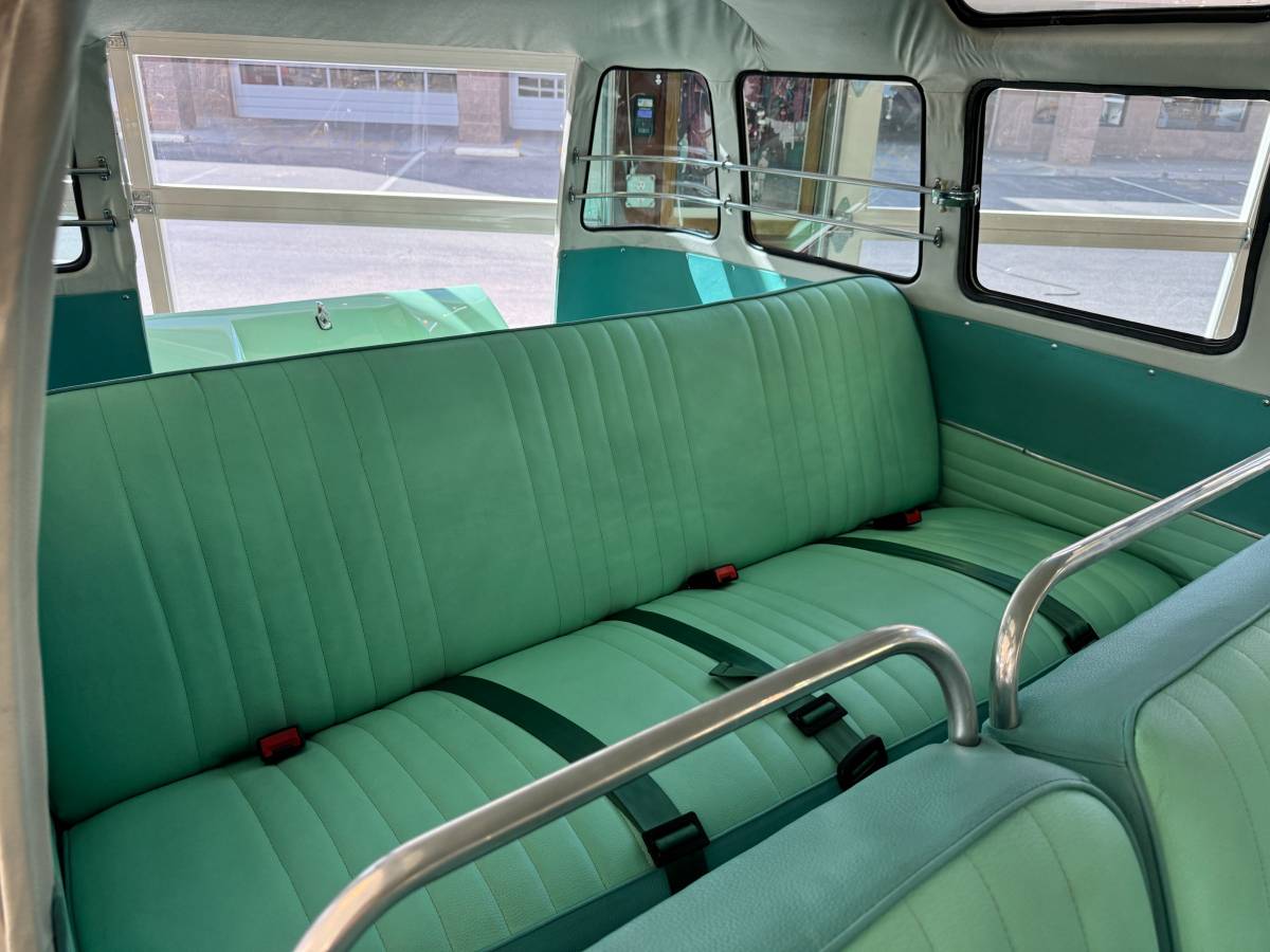 Volkswagen-Type-ii-1968-green-15