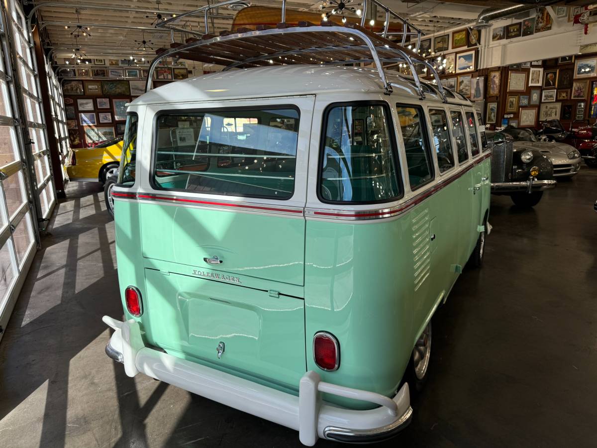 Volkswagen-Type-ii-1968-green-2