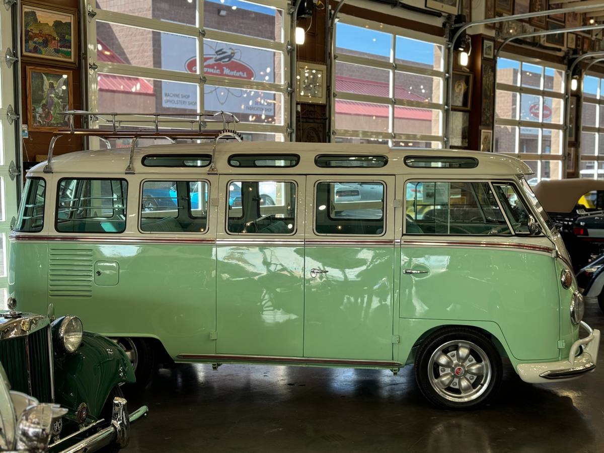 Volkswagen-Type-ii-1968-green-3