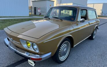 Volkswagen-VW-Variant-squareback-1976-coupe-13