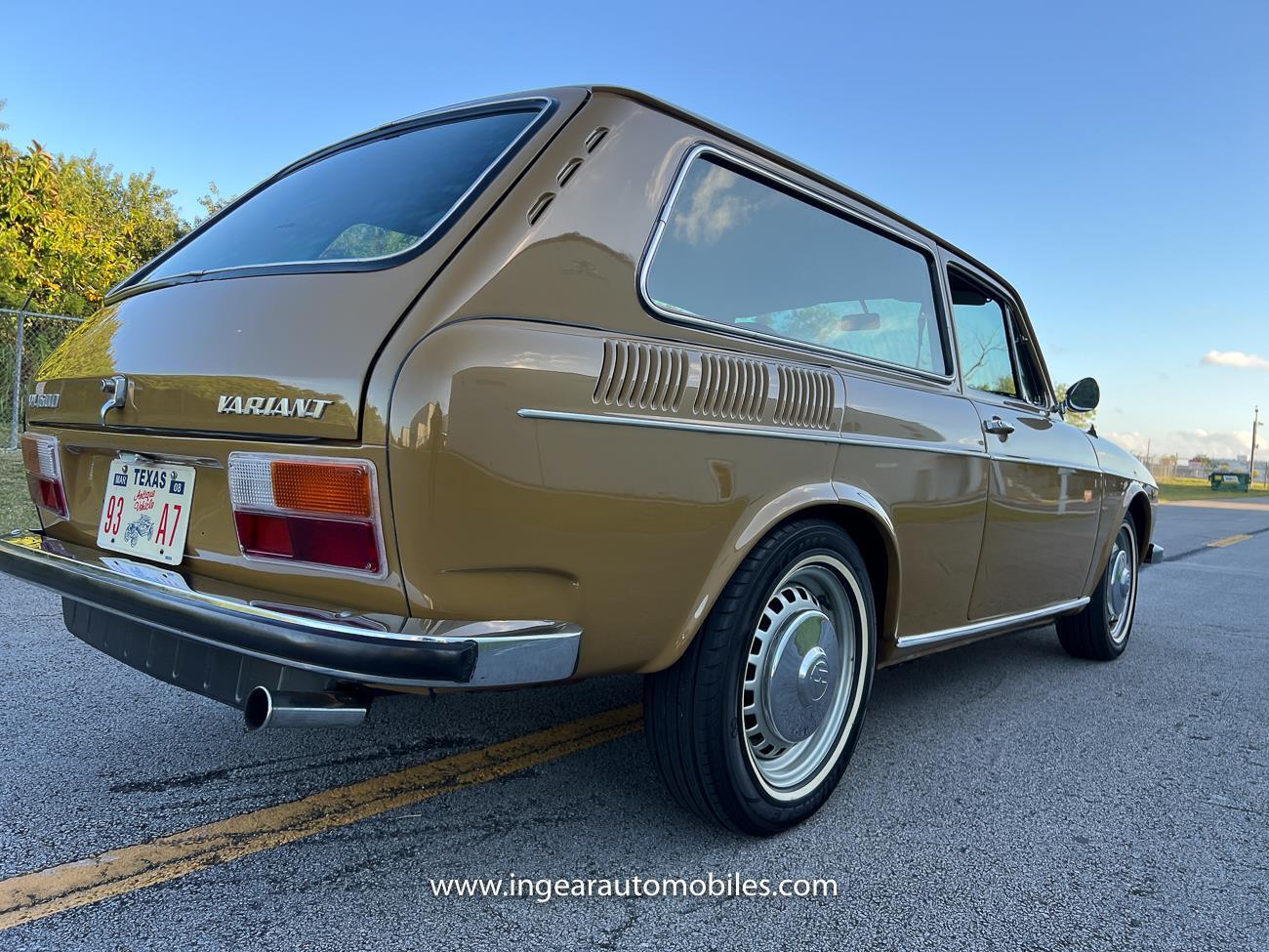 Volkswagen-VW-Variant-squareback-1976-coupe-18