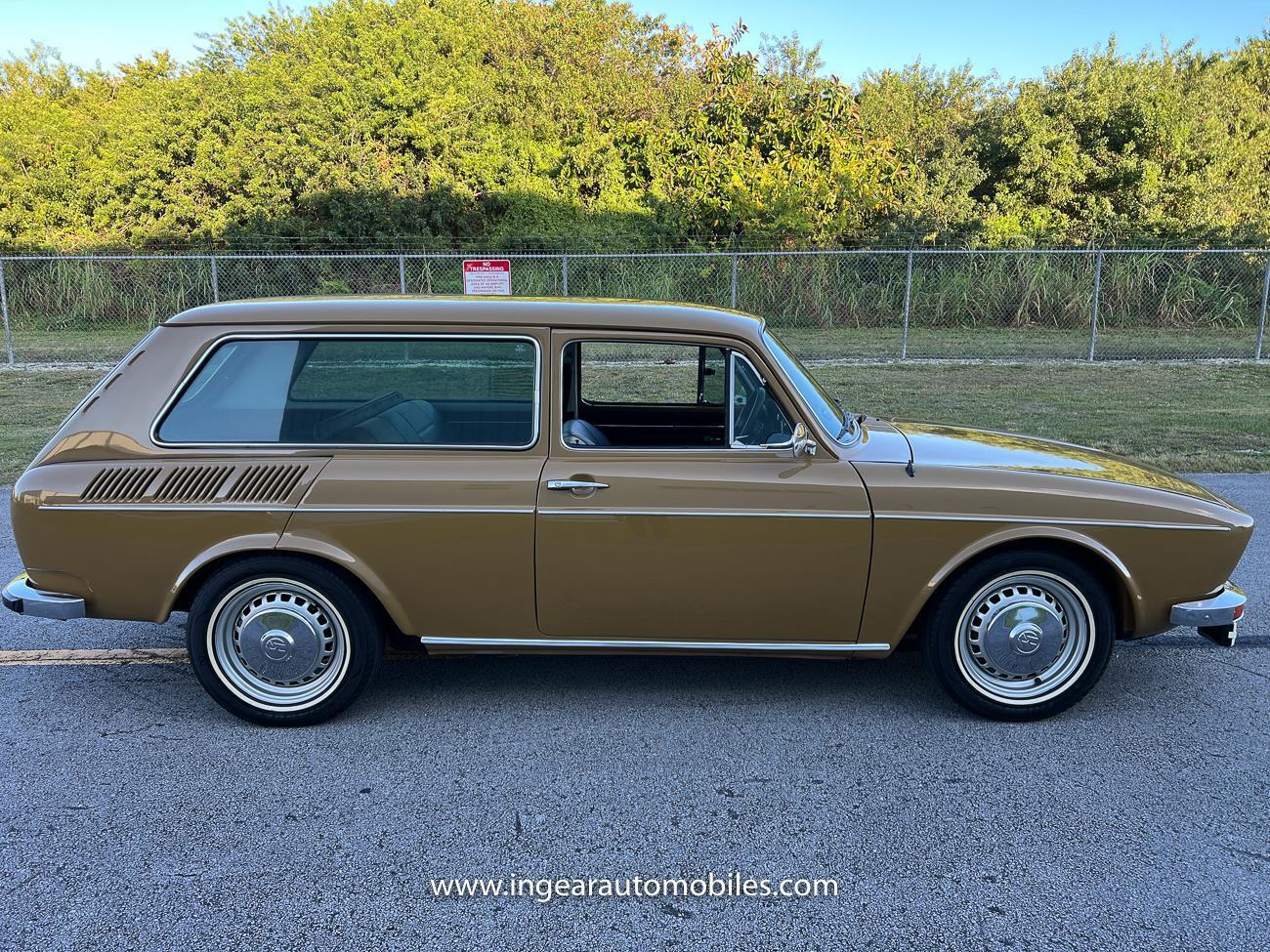 Volkswagen-VW-Variant-squareback-1976-coupe-19