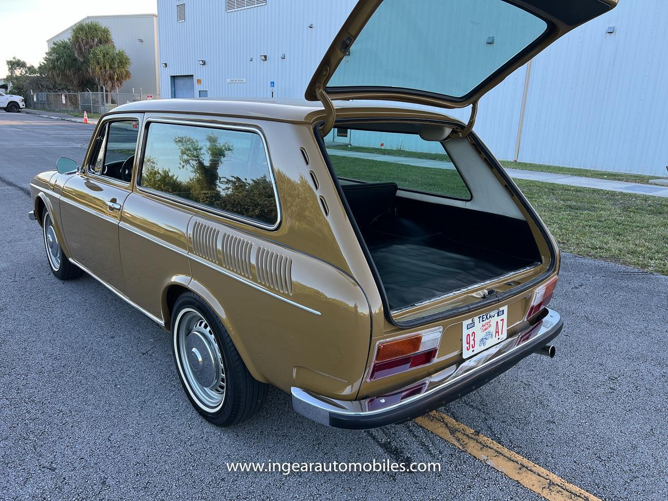 Volkswagen-VW-Variant-squareback-1976-coupe-3