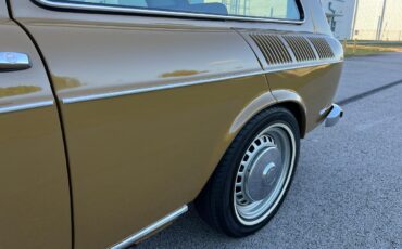 Volkswagen-VW-Variant-squareback-1976-coupe-33