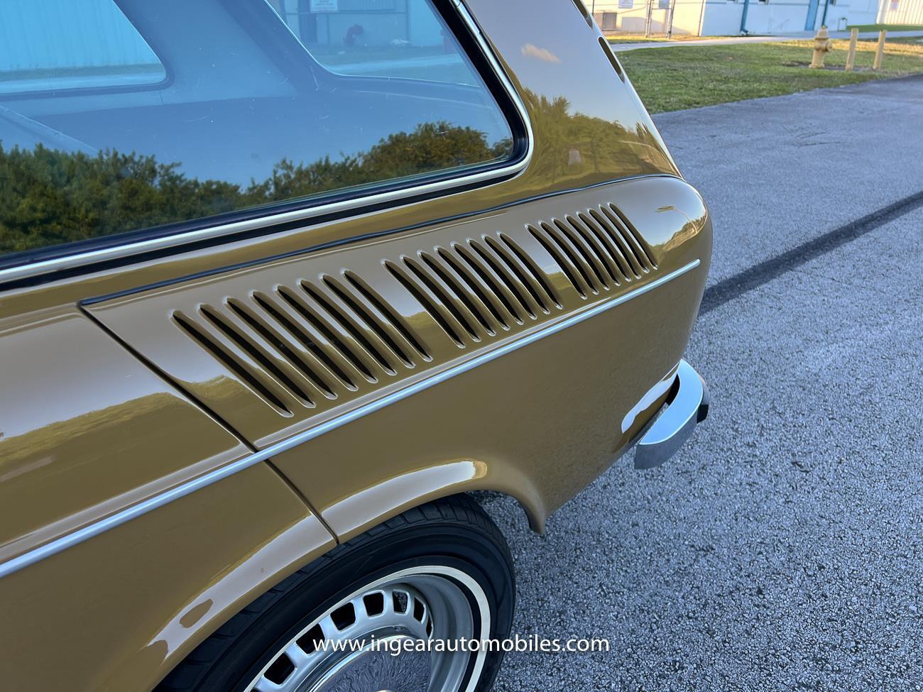 Volkswagen-VW-Variant-squareback-1976-coupe-34