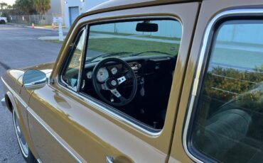Volkswagen-VW-Variant-squareback-1976-coupe-38