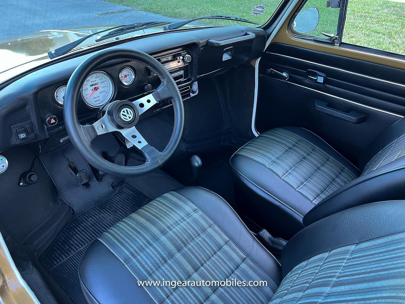 Volkswagen-VW-Variant-squareback-1976-coupe-5