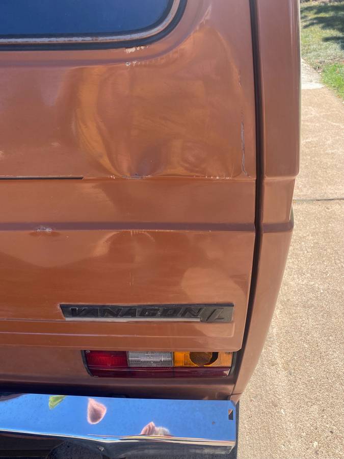 Volkswagen-Vanagon-1983-orange-10