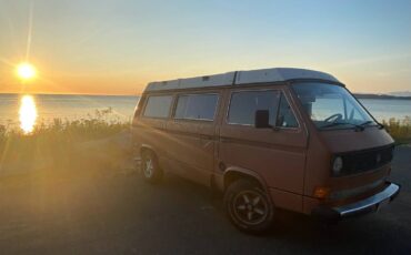 Volkswagen-Vanagon-1983-orange-3