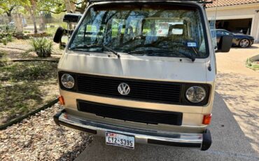Volkswagen-Vanagon-1985-brown-1