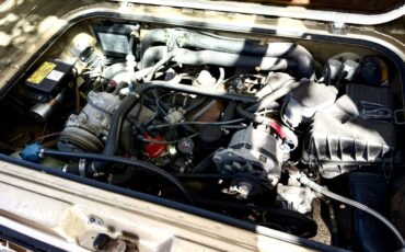 Volkswagen-Vanagon-1985-brown-8