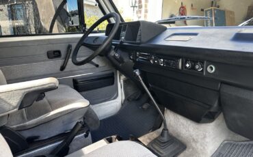 Volkswagen-Vanagon-1989-Van-Camper-15