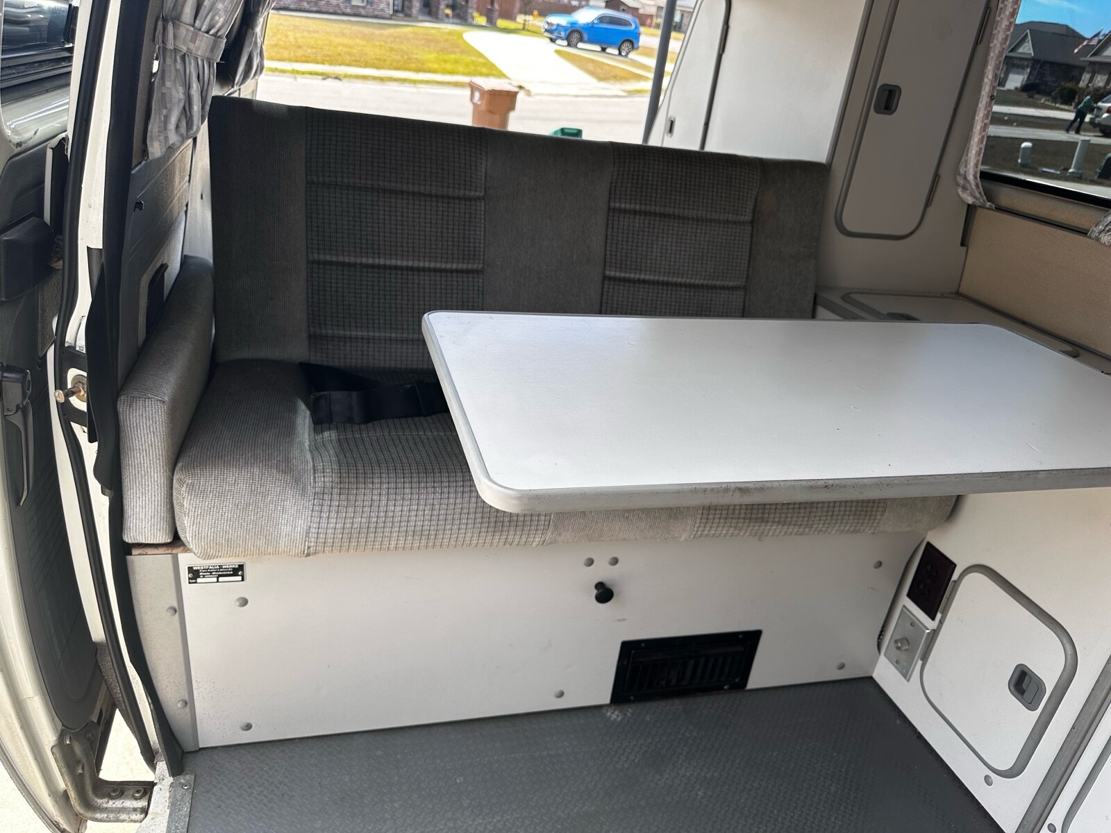 Volkswagen-Vanagon-1989-Van-Camper-20