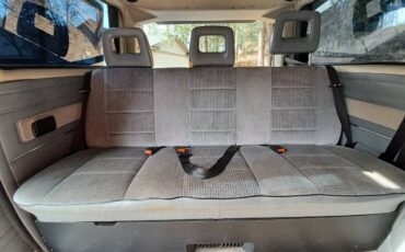 Volkswagen-Vanagon-bus-1991-white-13
