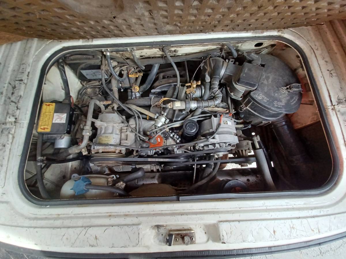 Volkswagen-Vanagon-bus-1991-white-19