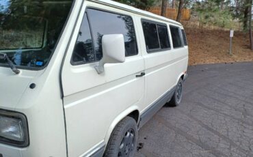 Volkswagen-Vanagon-bus-1991-white-2