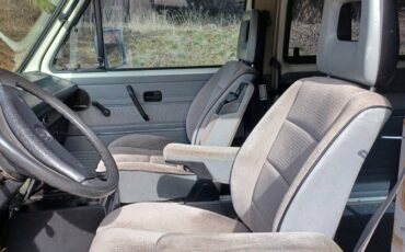 Volkswagen-Vanagon-bus-1991-white-6