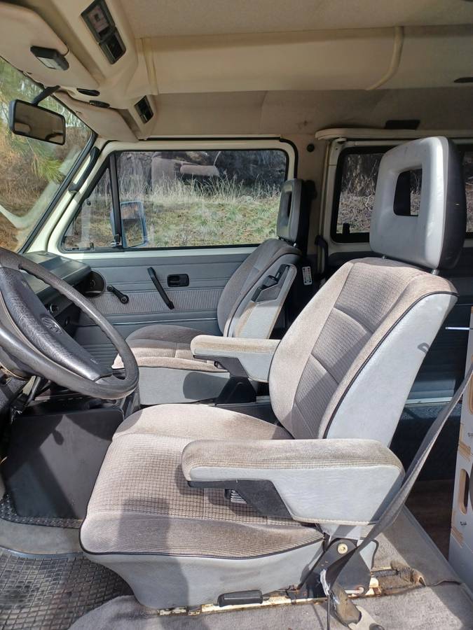 Volkswagen-Vanagon-bus-1991-white-6
