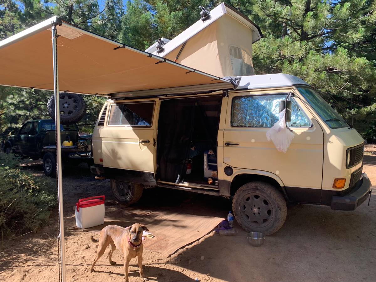 Volkswagen-Vanagon-camper-1984-13