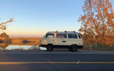 Volkswagen-Vanagon-camper-1984-14