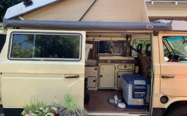 Volkswagen-Vanagon-camper-1984-16