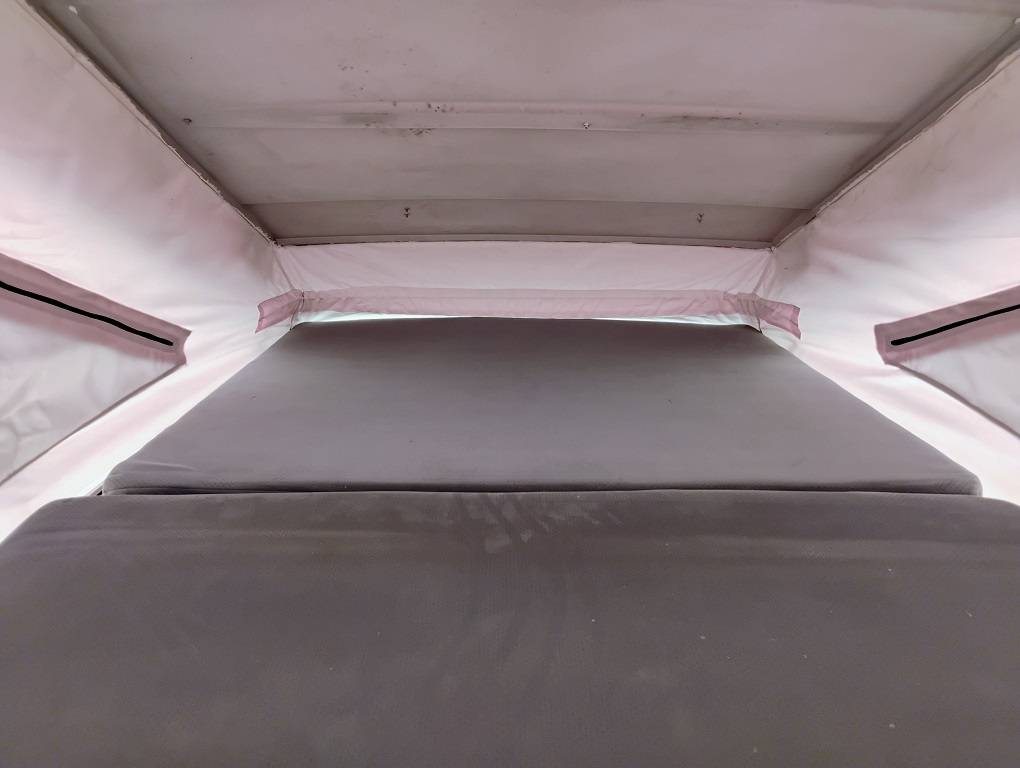 Volkswagen-Vanagon-camper-1987-purple-14