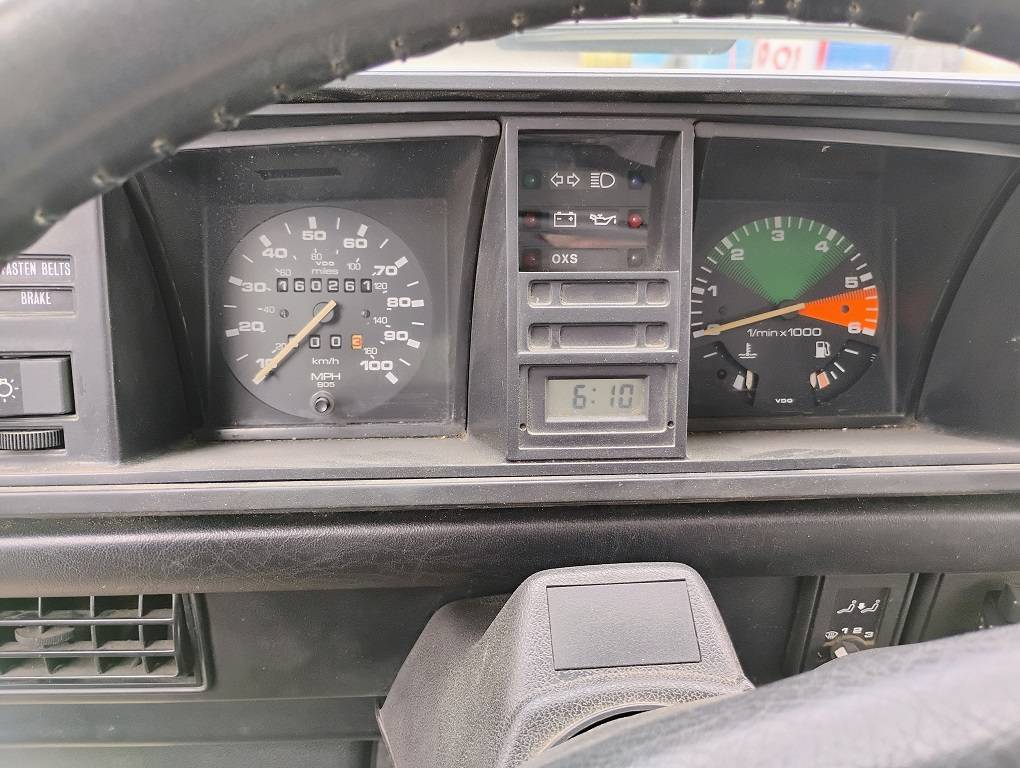 Volkswagen-Vanagon-camper-1987-purple-2
