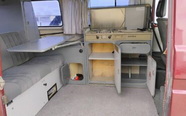 Volkswagen-Vanagon-camper-1987-purple-4