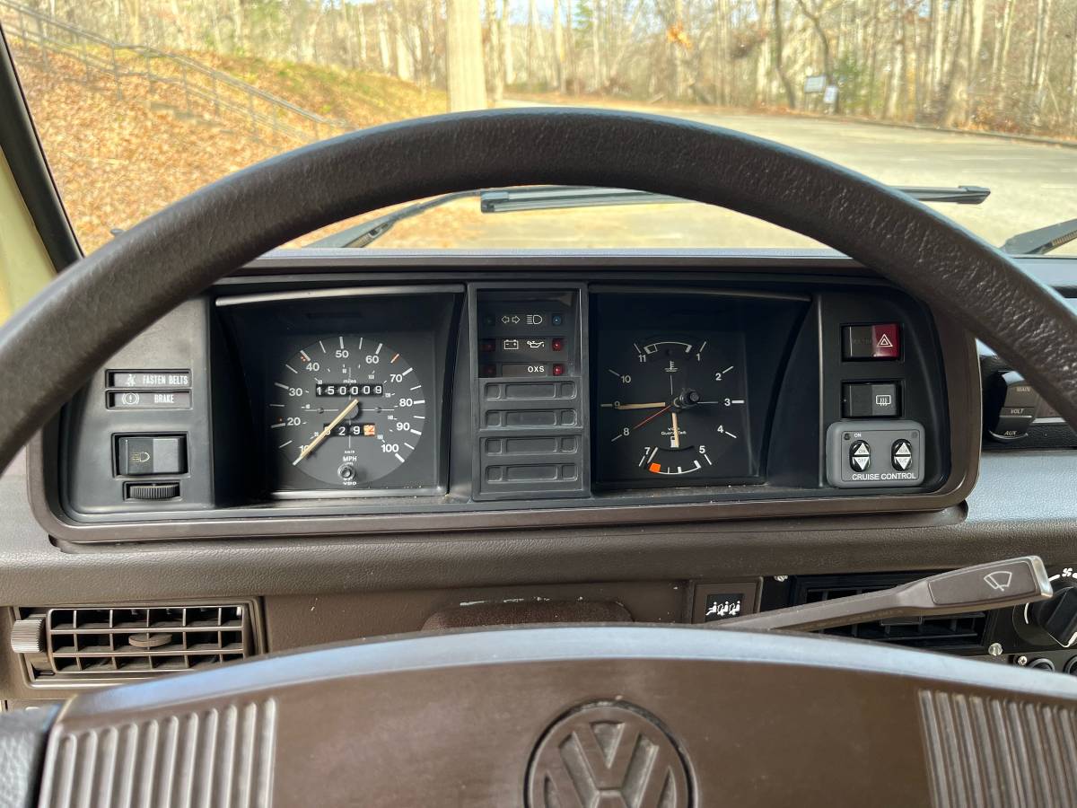 Volkswagen-Vanagon-vanagon-camper-1984-yellow-14