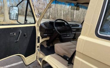 Volkswagen-Vanagon-vanagon-camper-1984-yellow-15