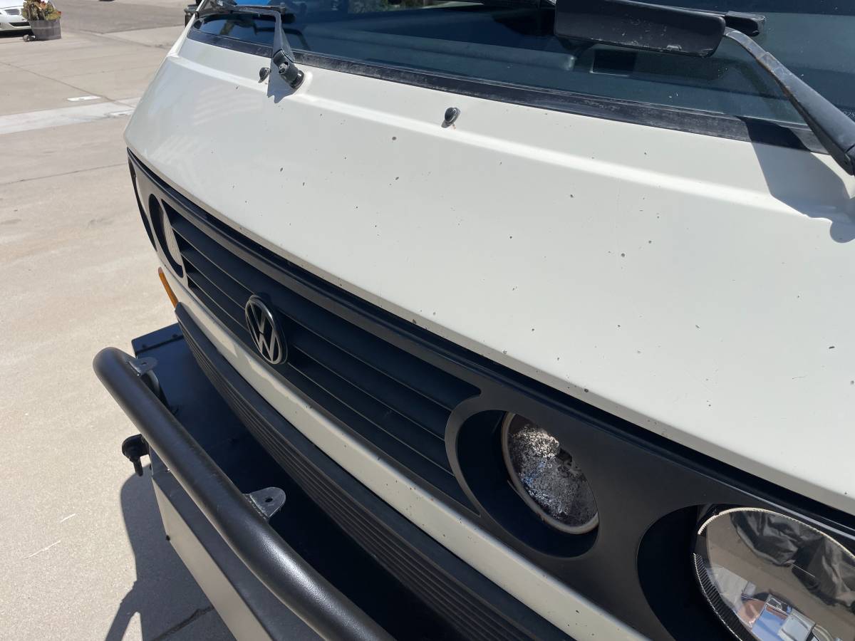 Volkswagen-Vanagon-westfalia-1990-white-5