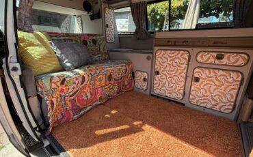 Volkswagen-Vanagon-westfalia-1990-white-8