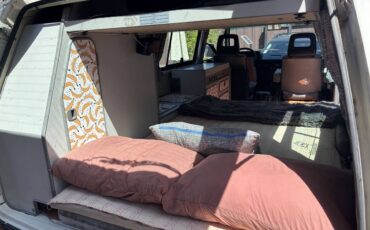 Volkswagen-Vanagon-westfalia-1990-white-9
