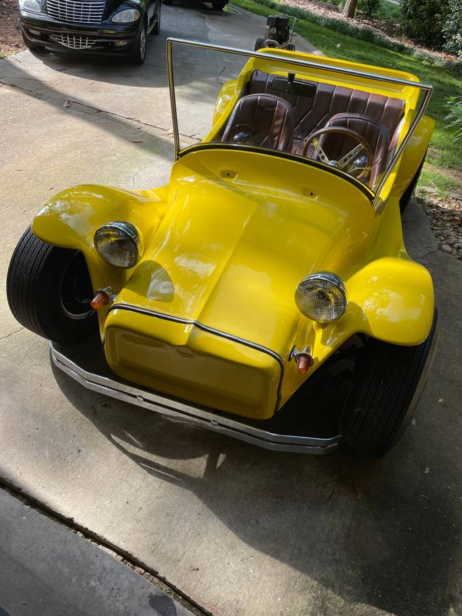 Volkswagen-Volkswagon-vw-dune-buggy-1962-yellow-2
