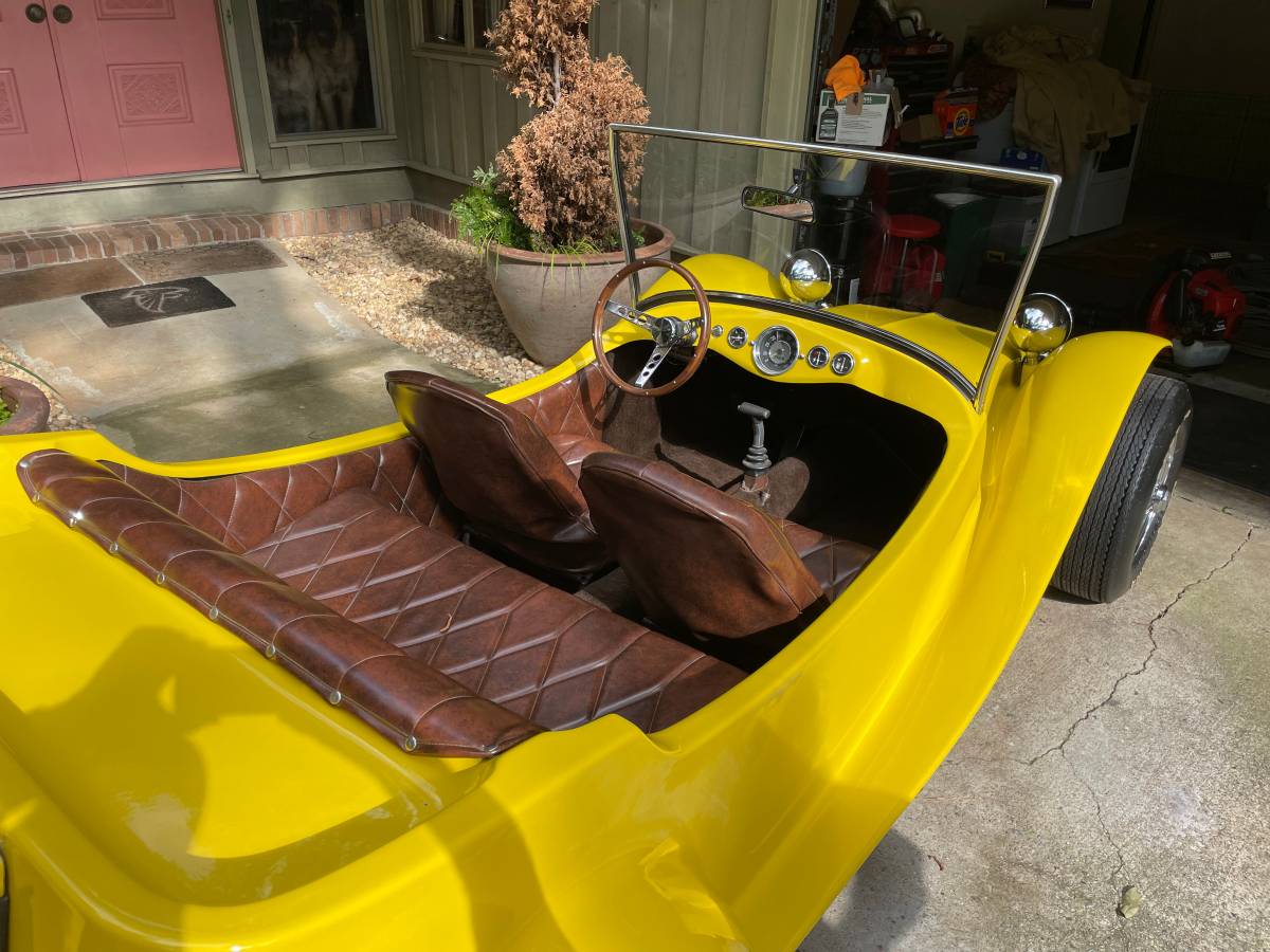 Volkswagen-Volkswagon-vw-dune-buggy-1962-yellow-20