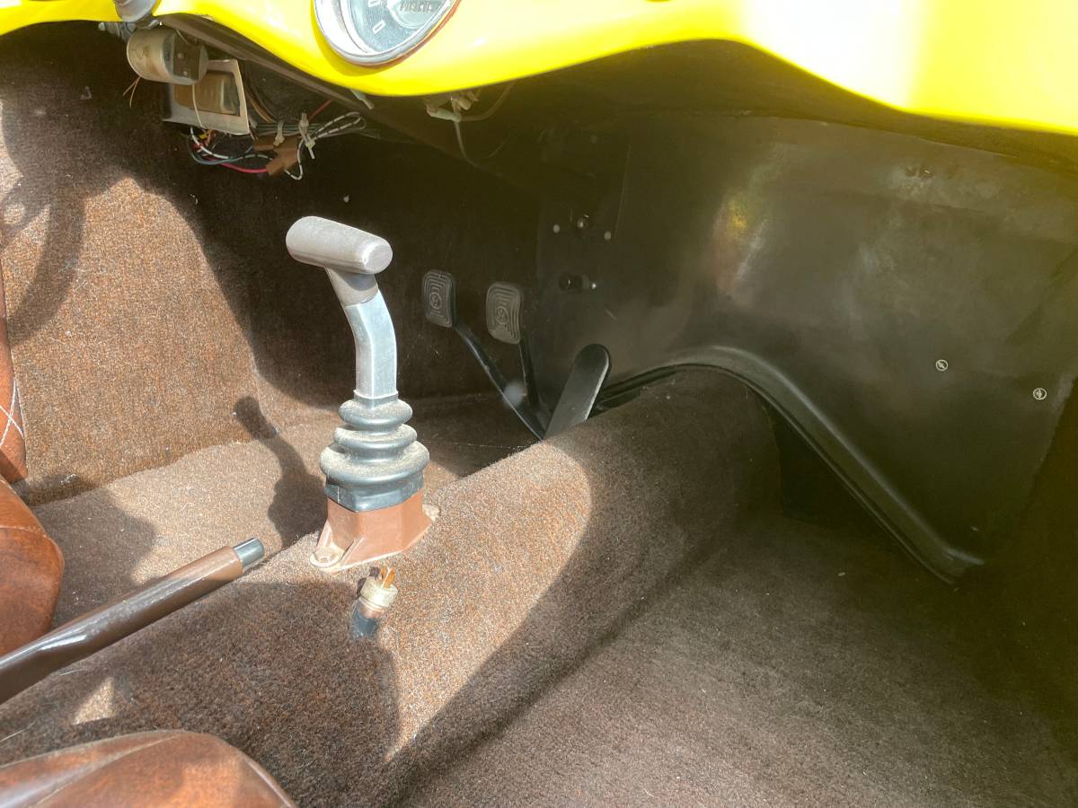 Volkswagen-Volkswagon-vw-dune-buggy-1962-yellow-21