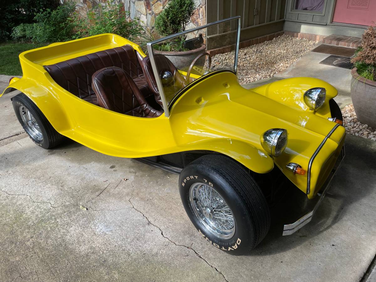 Volkswagen-Volkswagon-vw-dune-buggy-1962-yellow-4