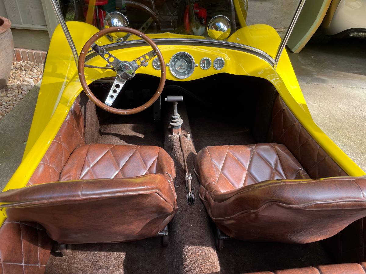 Volkswagen-Volkswagon-vw-dune-buggy-1962-yellow-9
